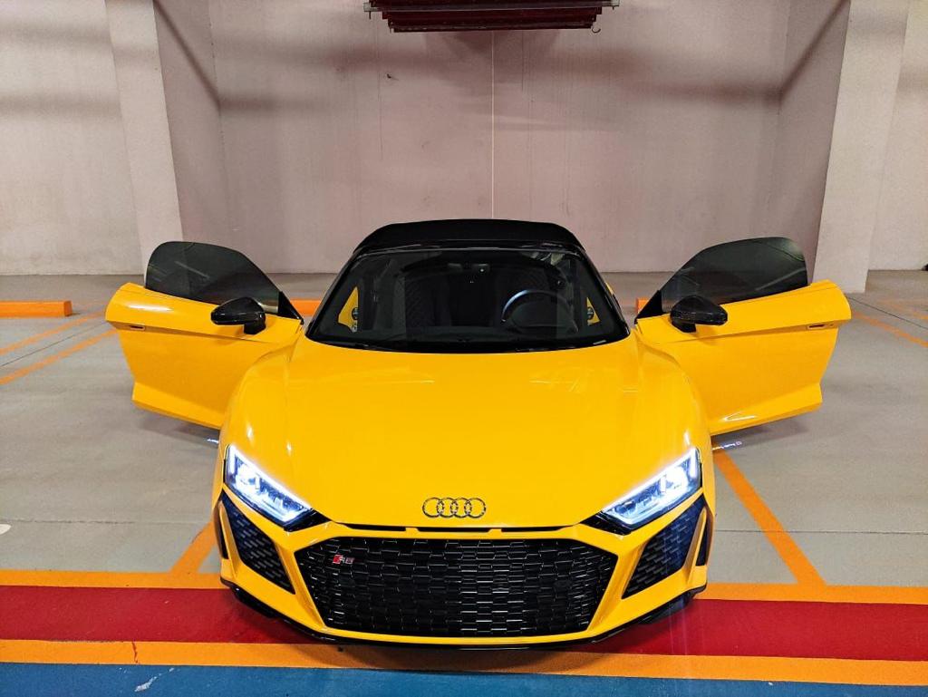 Location AUDI R8 à Dubaï